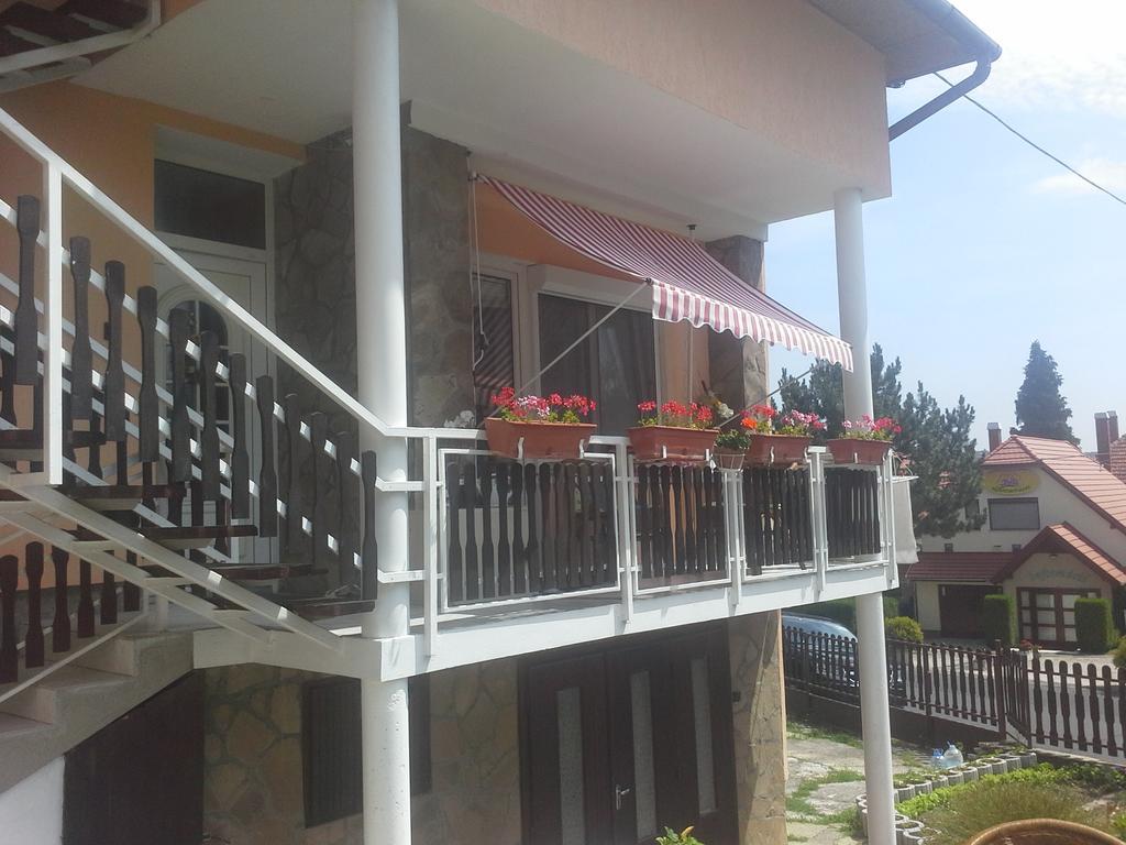 Friends Villa Apartments Hévíz Dış mekan fotoğraf