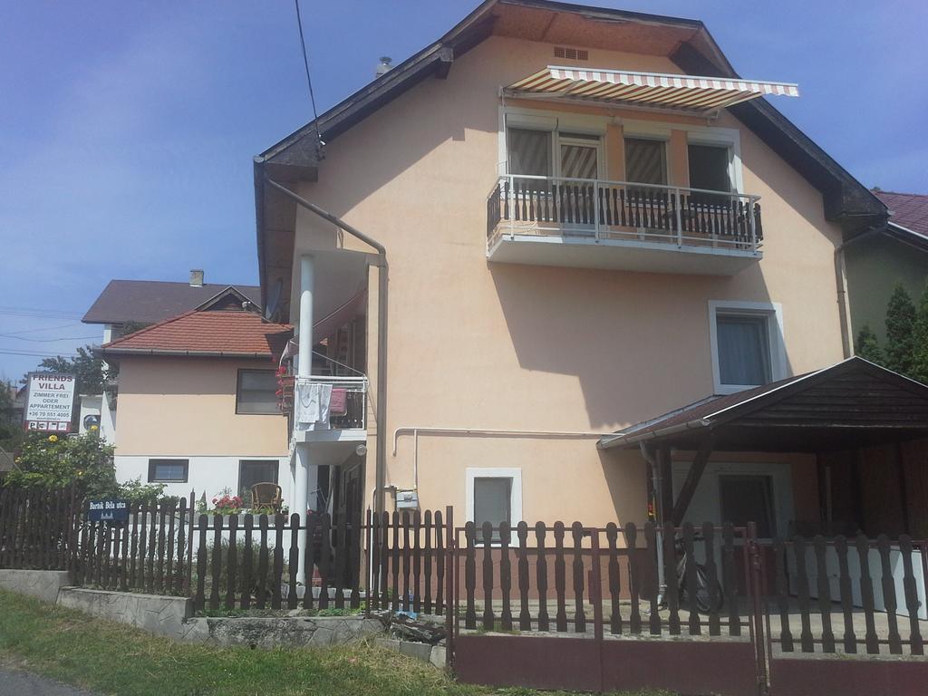 Friends Villa Apartments Hévíz Dış mekan fotoğraf